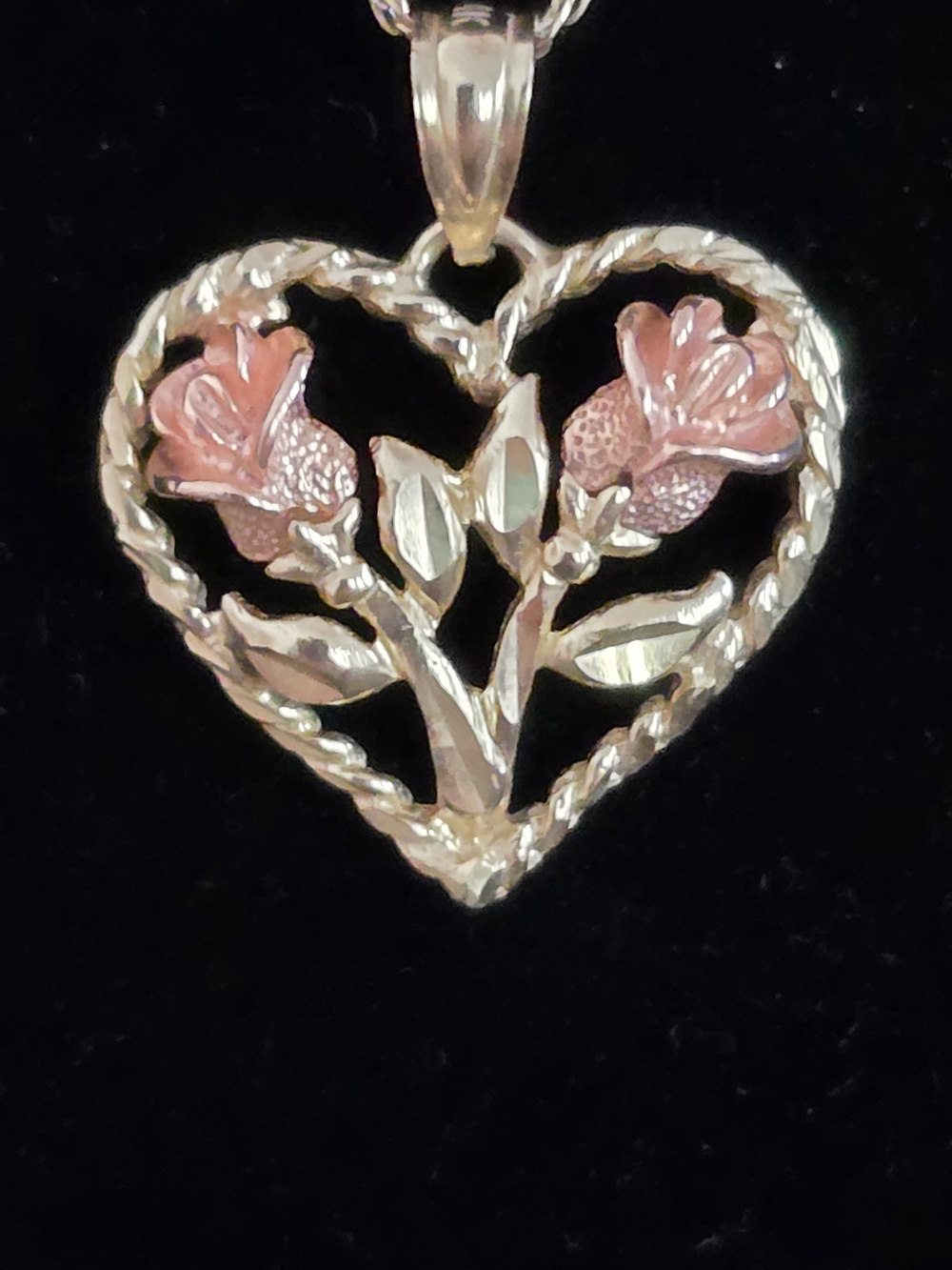 Heart Floral Pendant Necklace in Pink and Gold